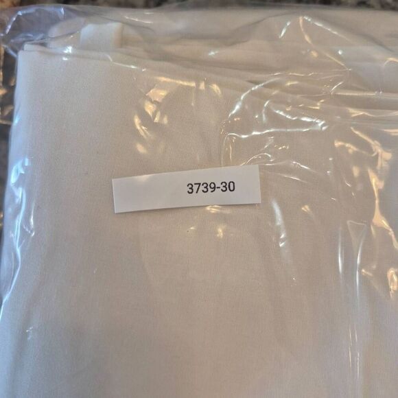 Fabric, Ivory Cotton 45" x 7 yds - Picture 3 of 4